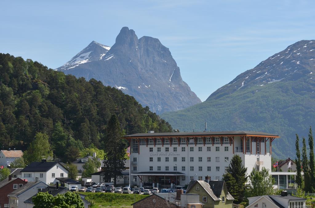 Grand Hotel - By Classic Norway Hotels Ондалснес Экстерьер фото